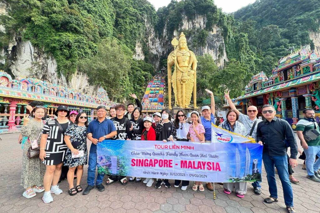 Đoàn khách Vietnamtravel tại Malaysia